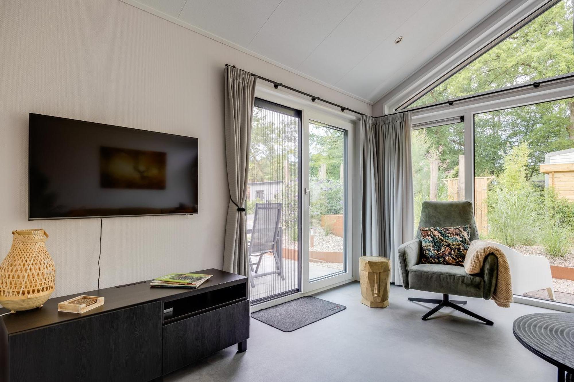 Modern Ingericht Chalet Op Groen Park Op De Veluwe Epe Buitenkant foto